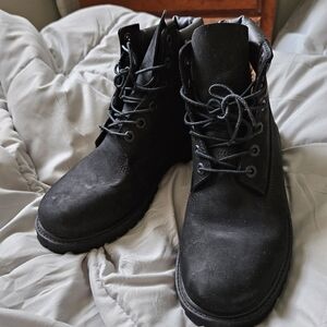 Women's Timberland Boots. Size 7M